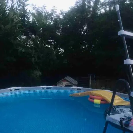 Prázdninový dům Maison Avec Piscine, Terrasse, Vue, Riviere